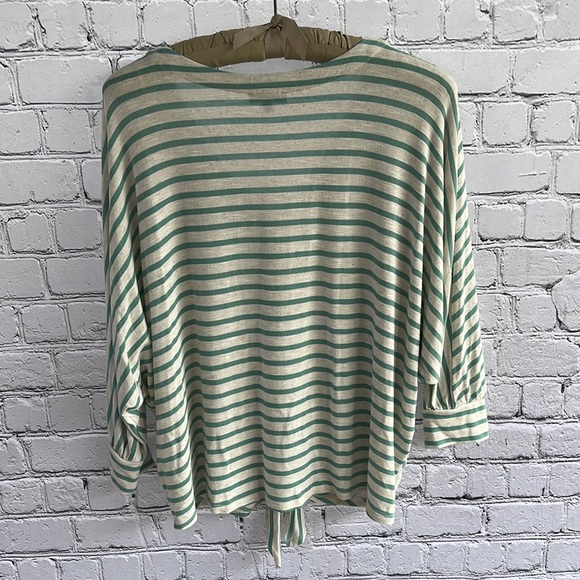 Democracy Womens aqua/cream striped tie front top size L - Picture 5 of 5
